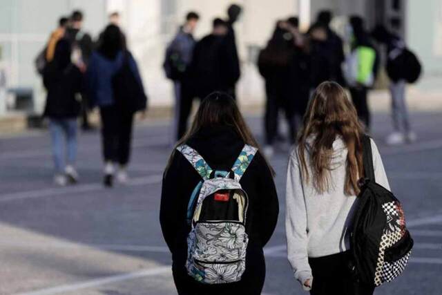 Συναγερμός στο Ηράκλειο Κρήτης: Μαθητές βρέθηκαν ημιλιπόθυμοι σε τουαλέτα σχολείου